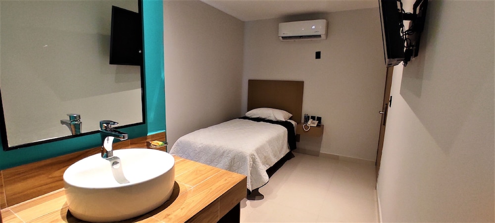 Standard Room - Photo 4