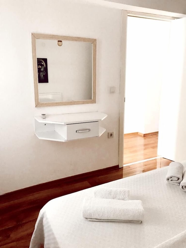 Basic Apartment