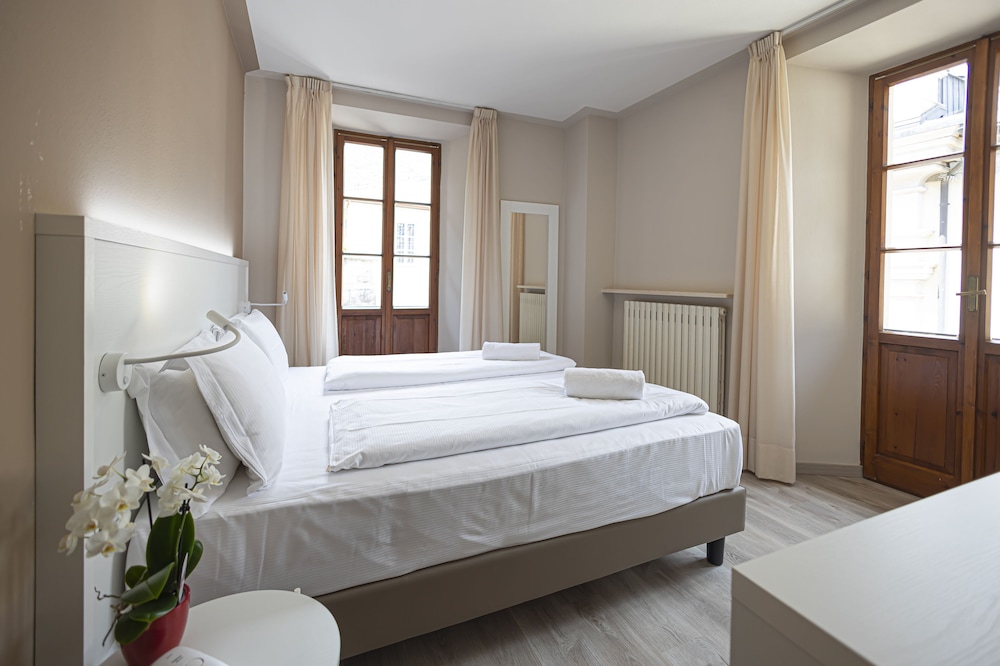Classic Double or Twin Room photo 1