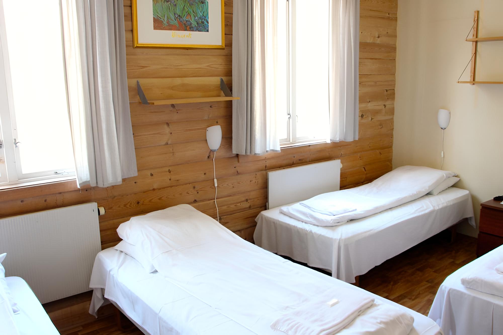 Quadruple Room, Shared Bathroom photo 2