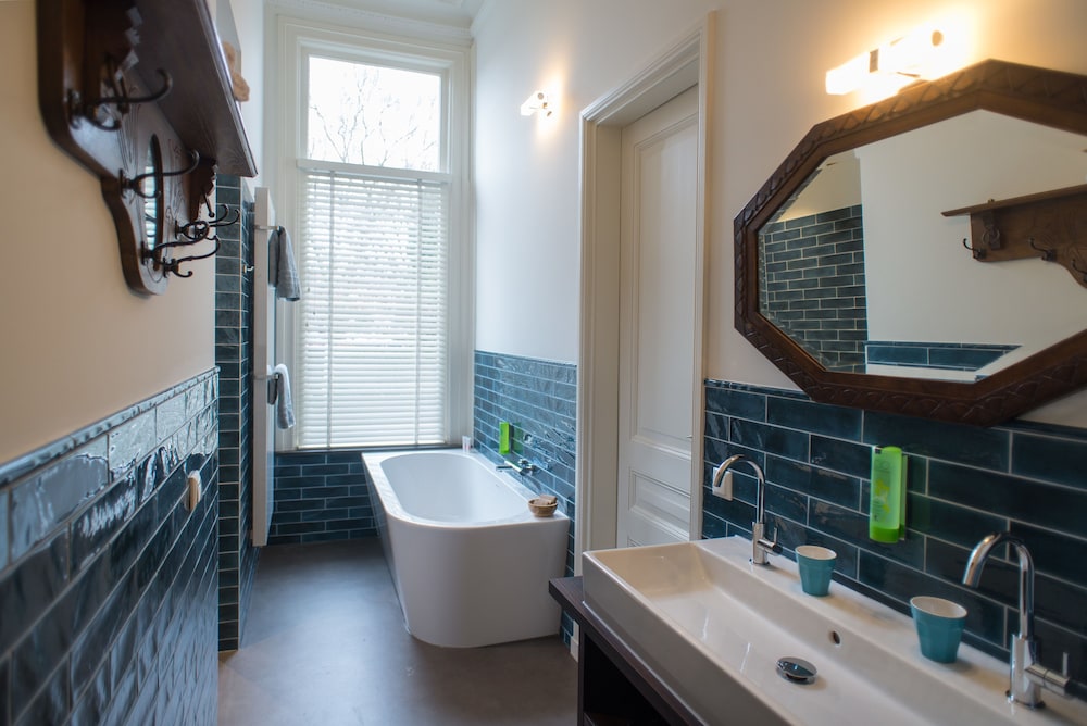 Deluxe Double Room, 2 Bedrooms, Balcony, Garden View photo 2