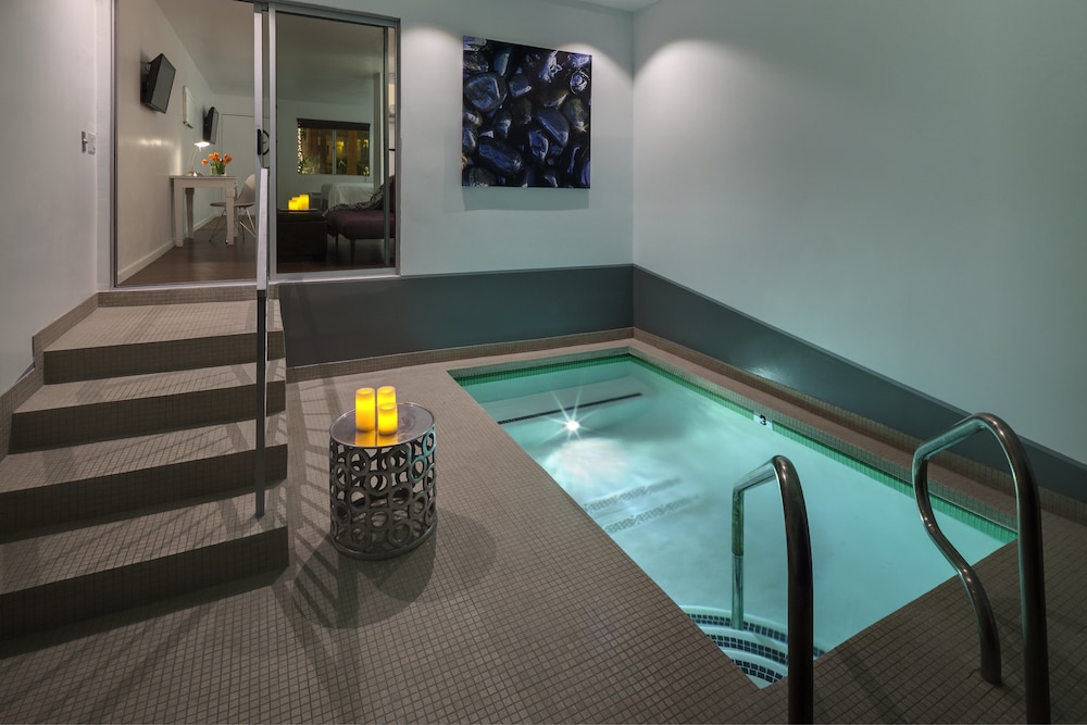 Premium Suite, 1 King Bed, Private Pool (Adults Only)