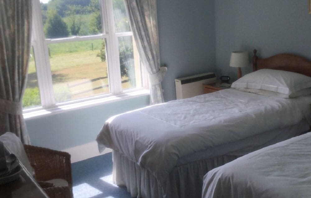 Twin Room, Ensuite, Garden View photo 2