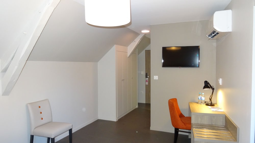 Family Room photo 2
