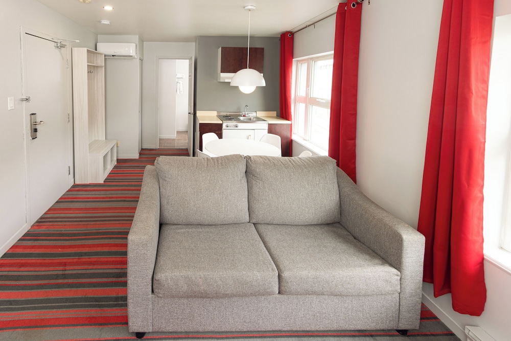 Superior Suite, 1 King Bed with Sofa bed - Photo 5