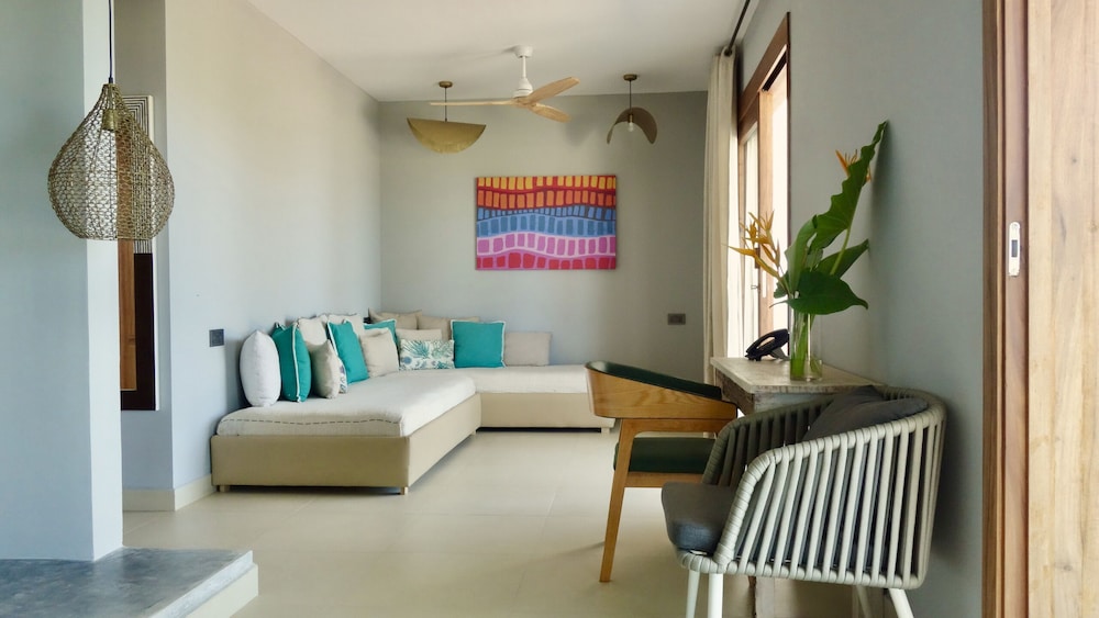 Suite, Private Pool, Beach View