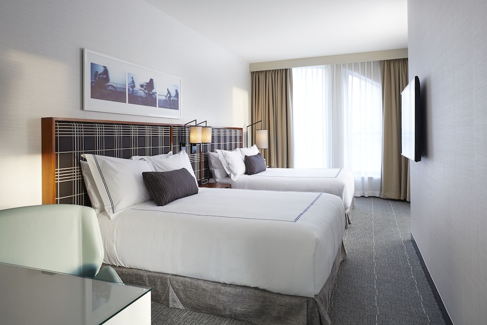 Standard Room, 2 Queen Beds, Accessible