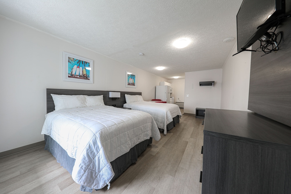 Double Room, Kitchen, Courtyard Area