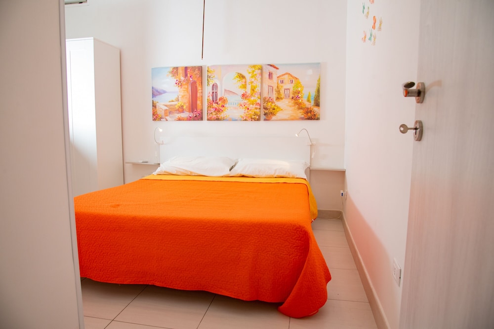 Family Studio, Sea Facing (Nike Home 200m From Sea) photo 3