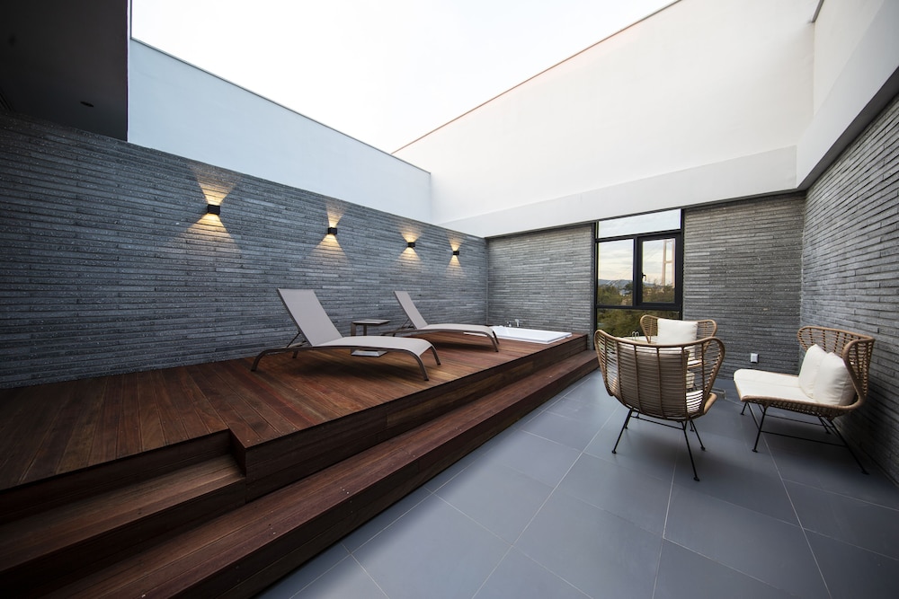 Royal Suite - Photo 12
