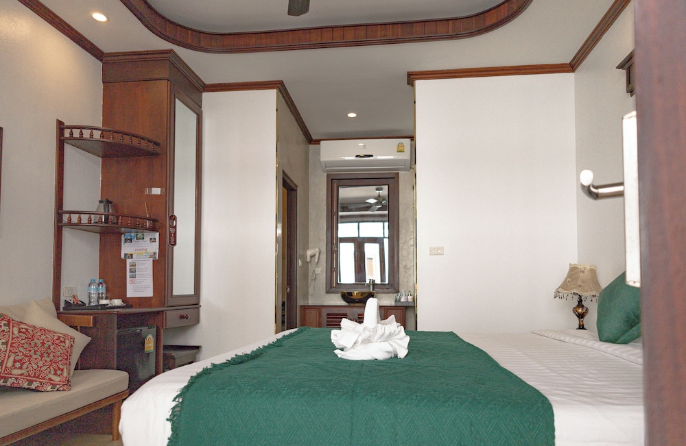 Deluxe Double Room, 1 Queen Bed, Non Smoking photo 1