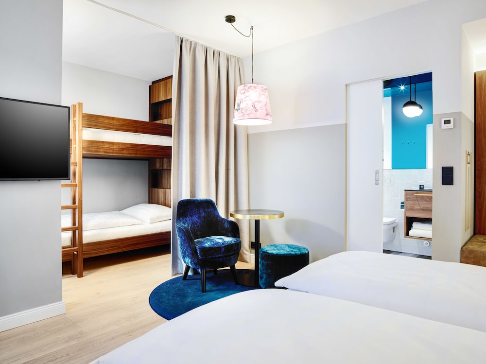 Quadruple Room photo 2