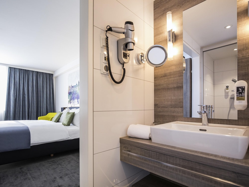 Executive Suite, Multiple Beds