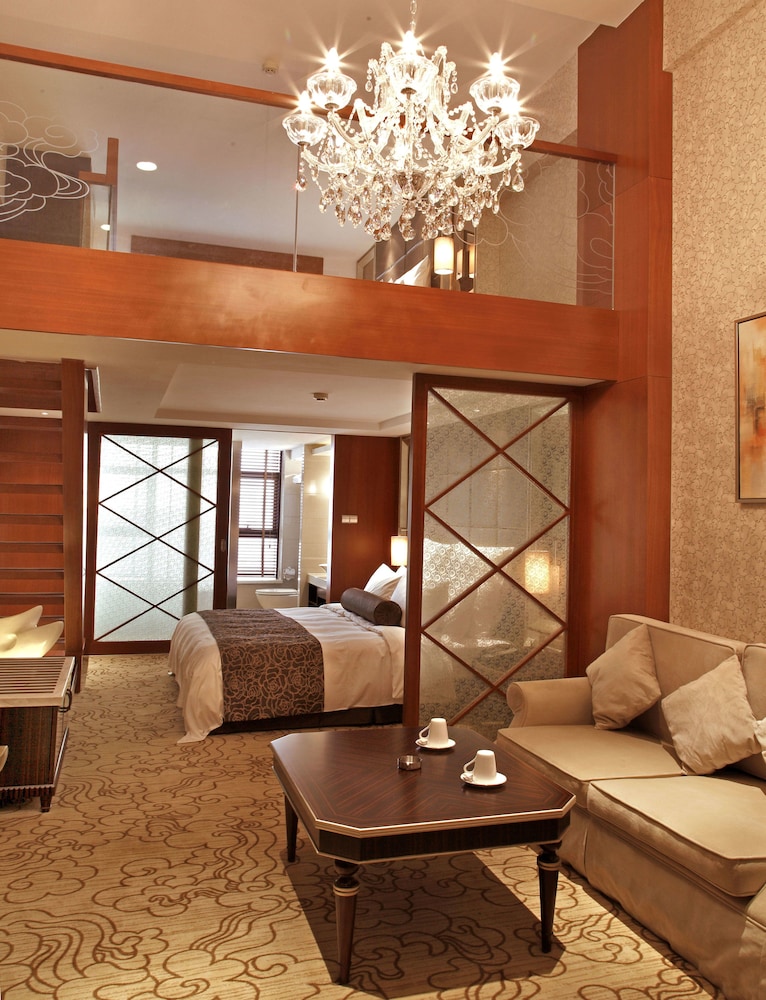 Standard Loft, Multiple Beds