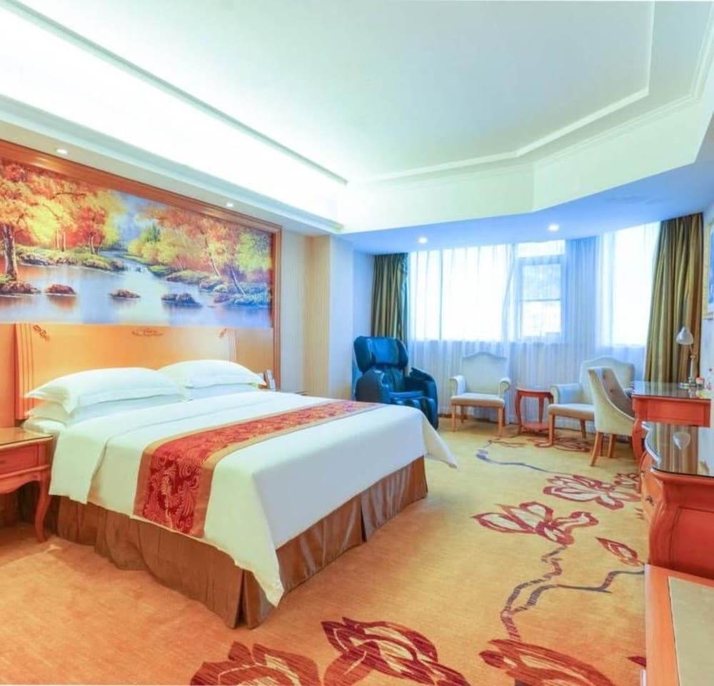 Deluxe Suite photo 3