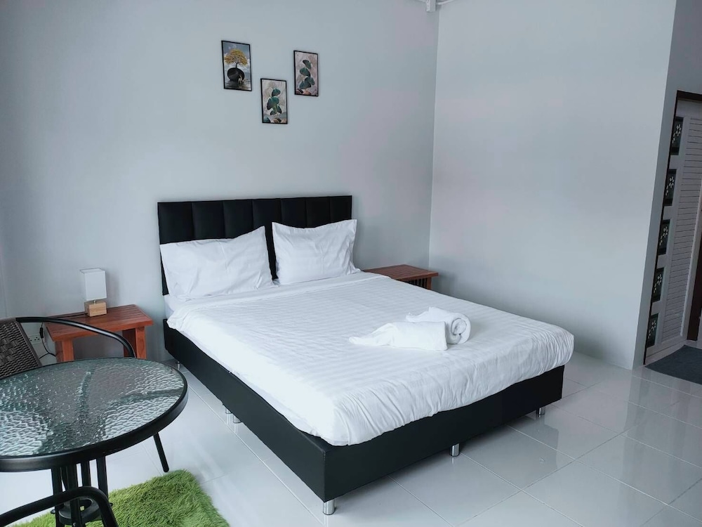 Standard Room, City View