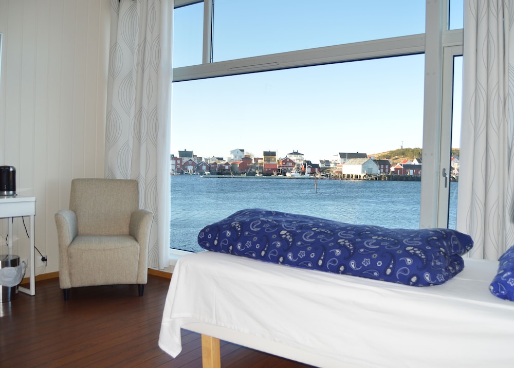 Double or Twin Room, Sea View photo 2