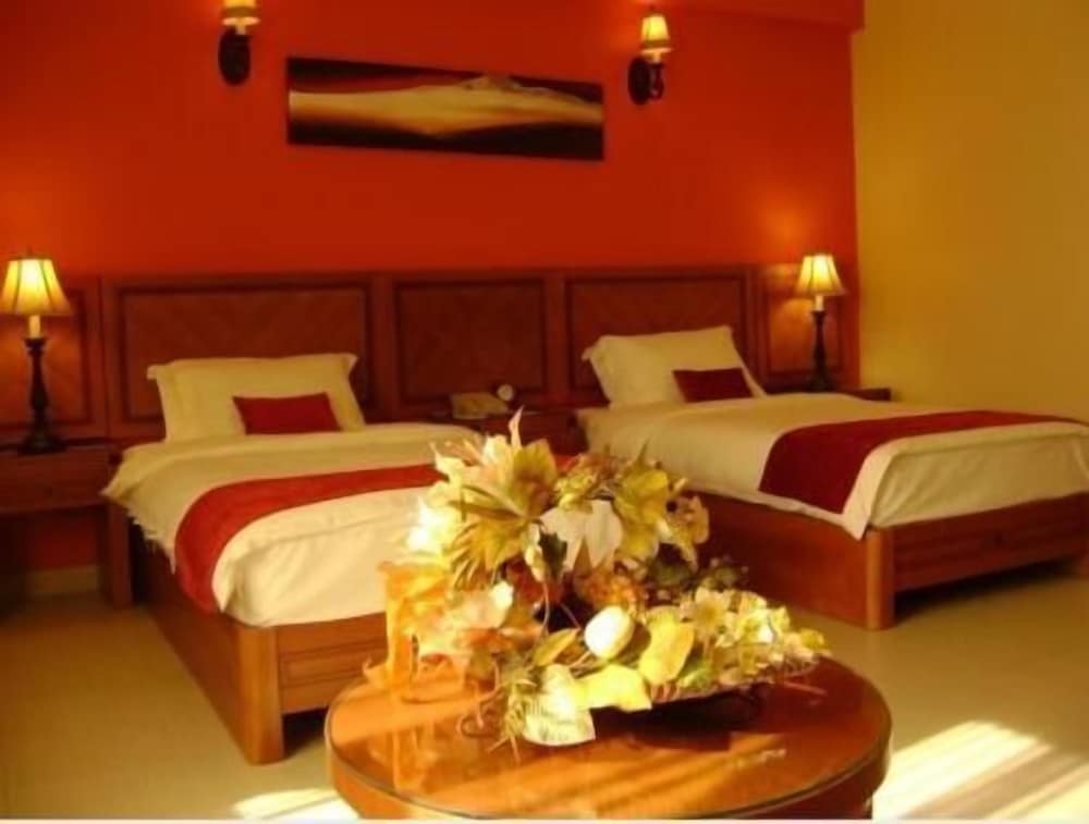Standard Twin Room - Photo 1