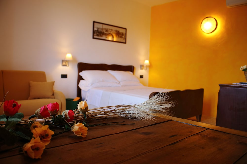 Superior Quadruple Room, Garden View, Tower photo 3