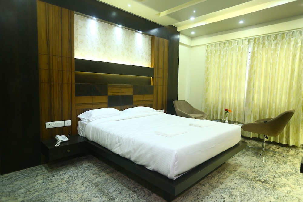 Executive Room - Photo 9