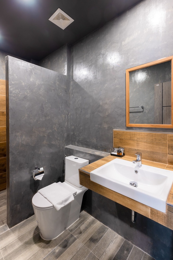 Standard Twin Room - Photo 2