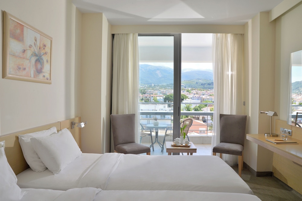 Double Room (extra child bed) photo 3