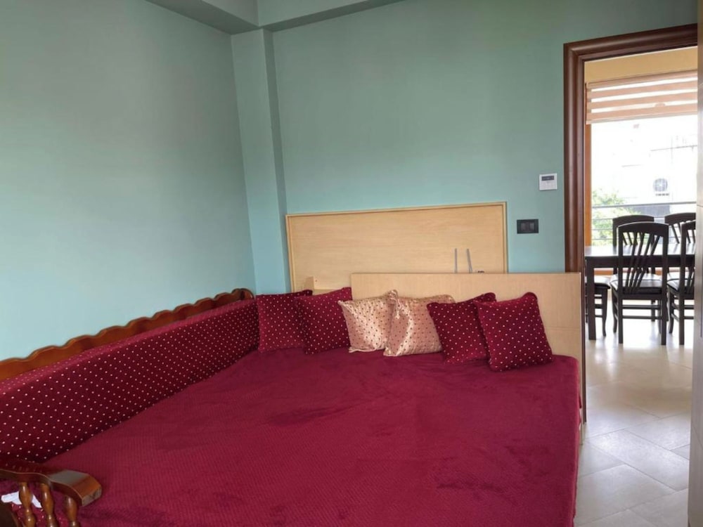 Apartment, 2 Bedrooms, Garden View