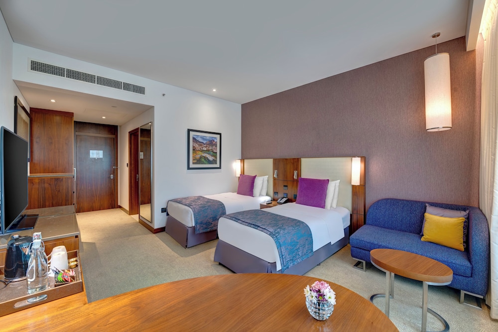 Premium Room, 2 Twin Beds, Accessible, Mountain View (Club Lounge Access) photo 3