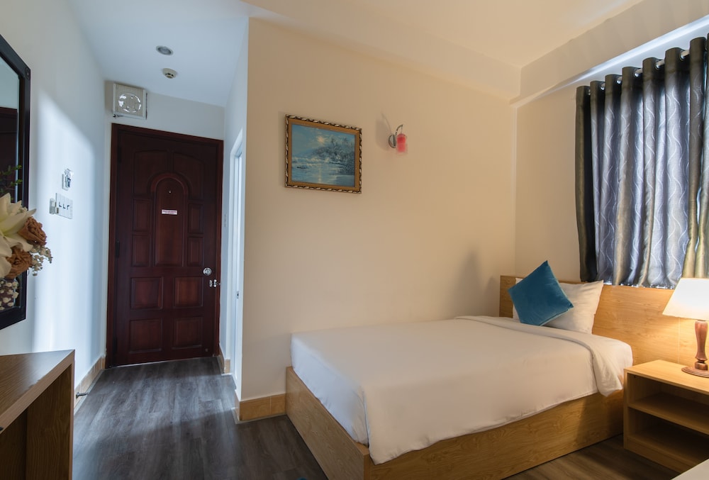 Basic Double Room Single Use - Photo 4