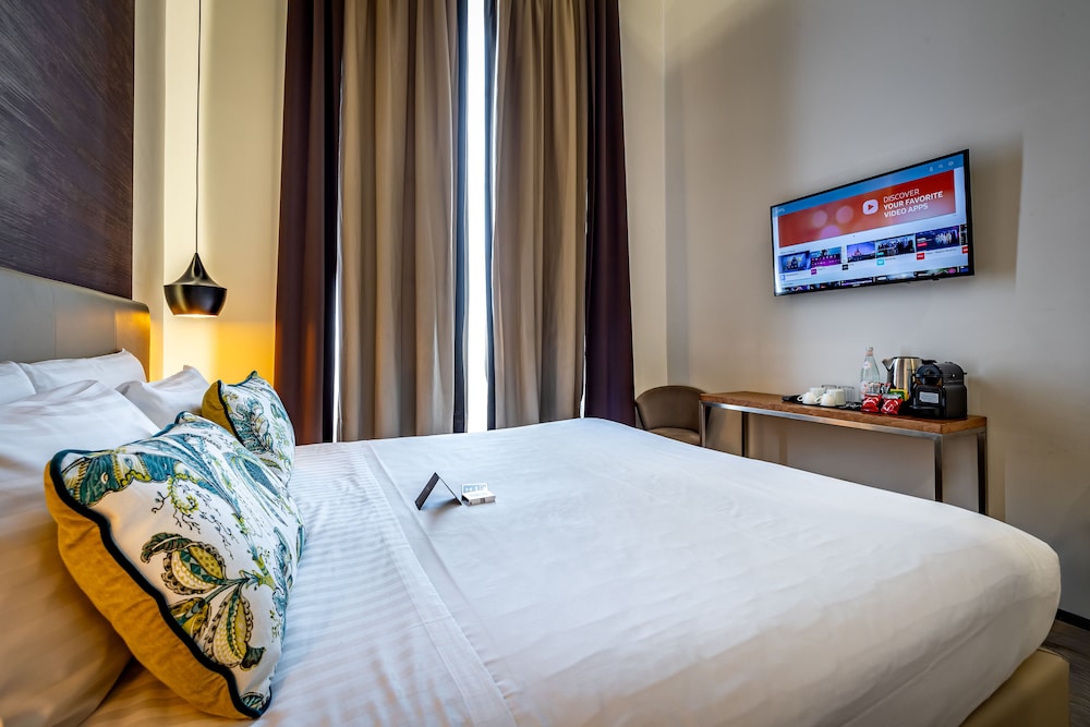 Deluxe Double or Twin Room, River View photo 3