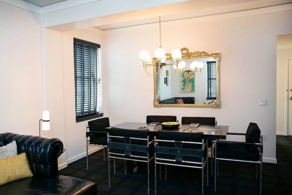 Suite (Belltown)