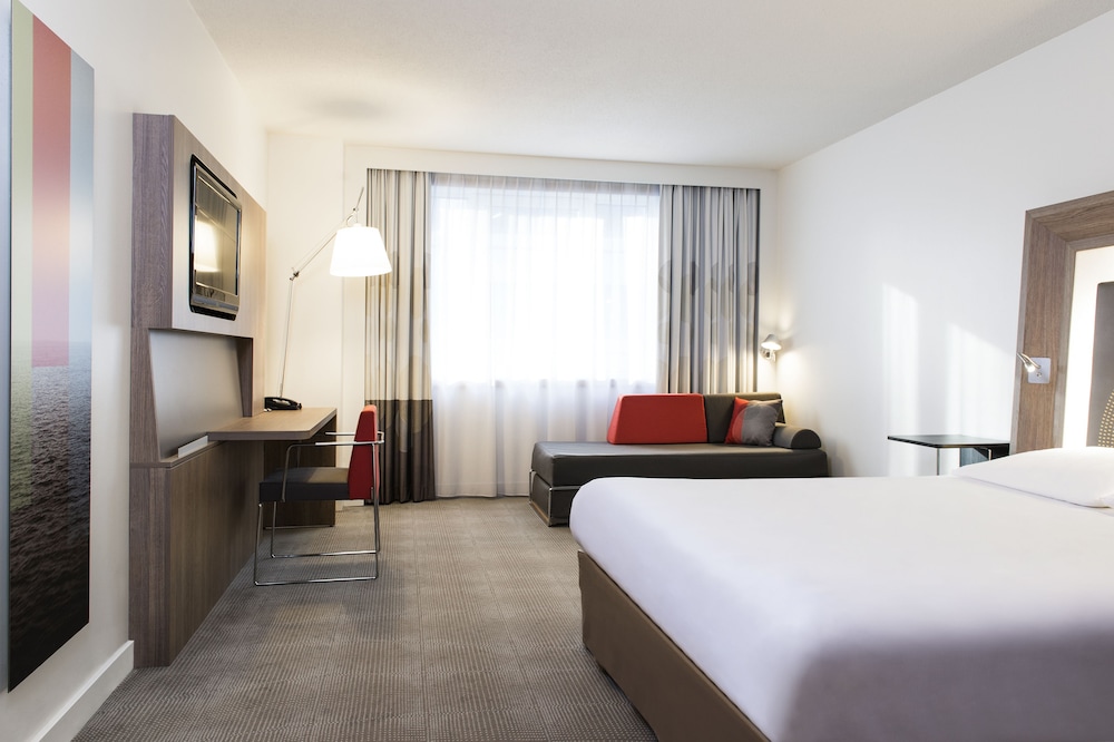 Classic Room, Multiple Beds - Photo 2