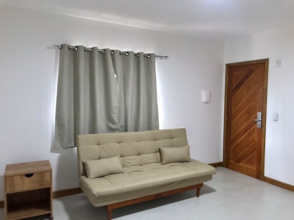 Suite - Photo 4