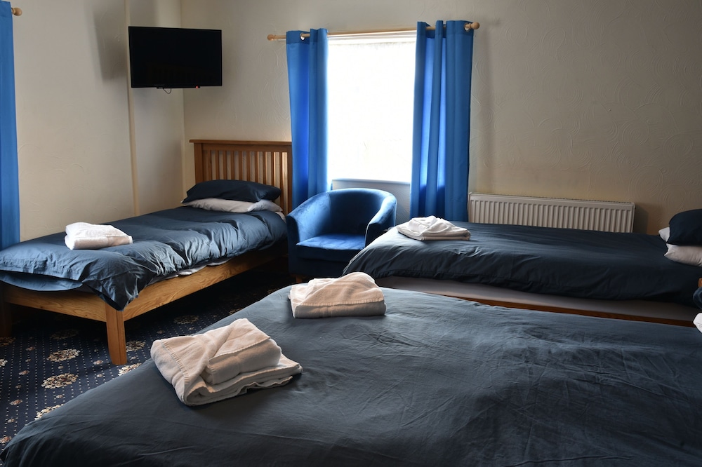 Family Quadruple Room photo 3