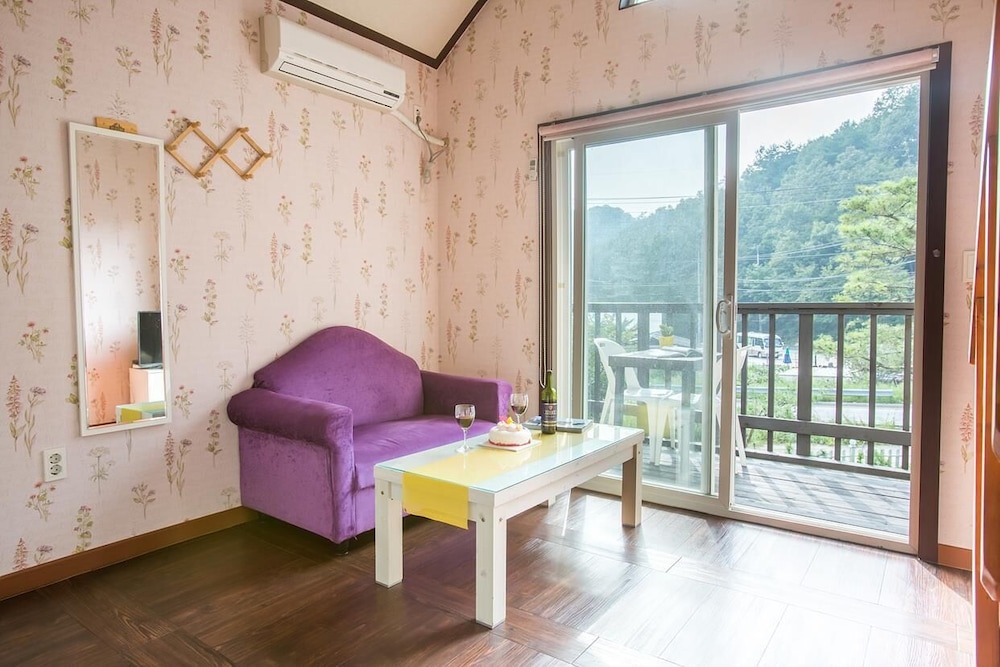 Room (Eseul star)