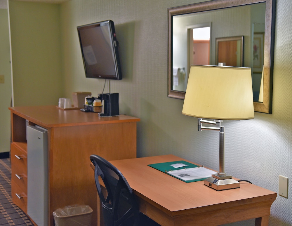 Business Suite, 1 King Bed, Non Smoking - Photo 7