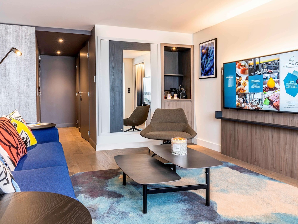 Executive Suite, 1 King Bed with Sofa bed, Non Smoking, Sea View - Photo 5