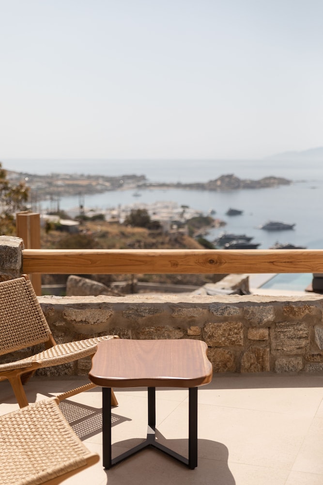 Junior Studio Suite, Sea View - Photo 9