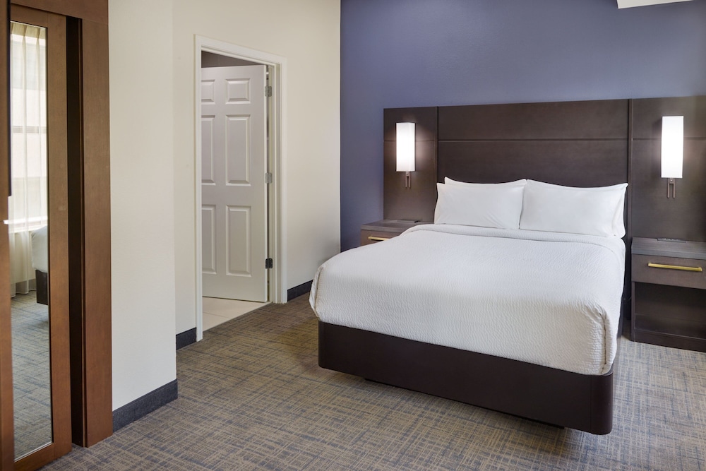 Suite, 1 Bedroom - Photo 4