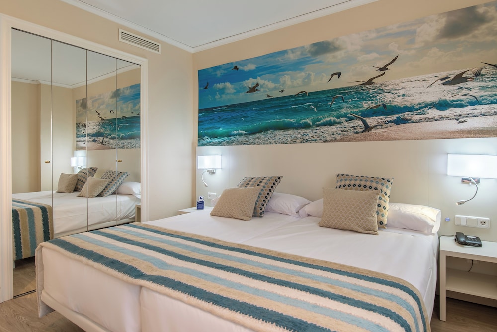 Classic Suite, Private Pool (2 Adults + 1 Child) - Photo 2