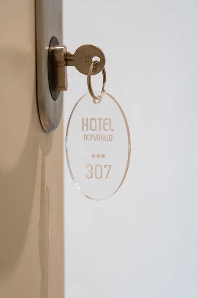 Standard Double Room - Photo 28