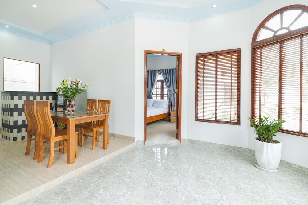 Family Bungalow, 2 Bedrooms, Garden View photo 2