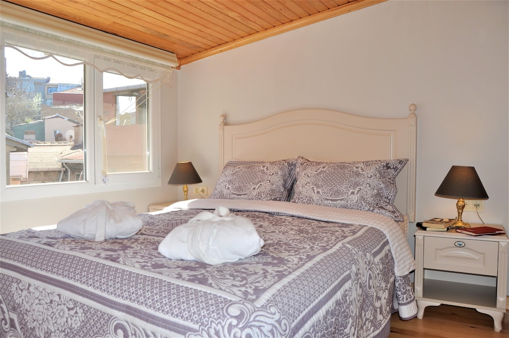 Suite, Balcony, Sea View (Lotus) photo 1