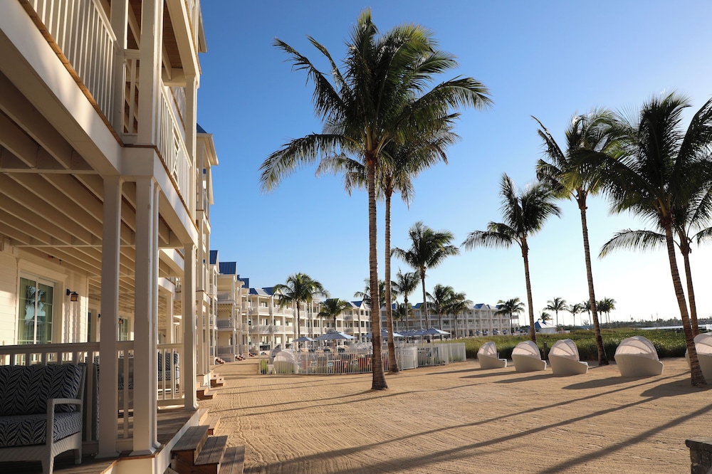 Room, 2 Bedrooms, Oceanfront (veranda, 1 King Primary/1 King)