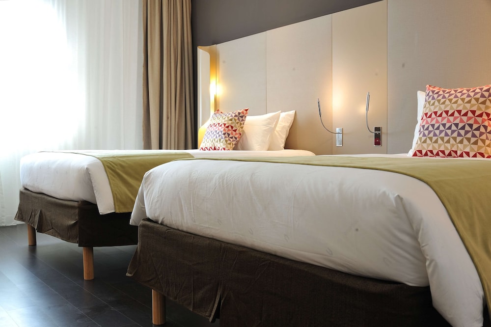 Superior Room, 2 Twin Beds (Two Single Beds) photo 2