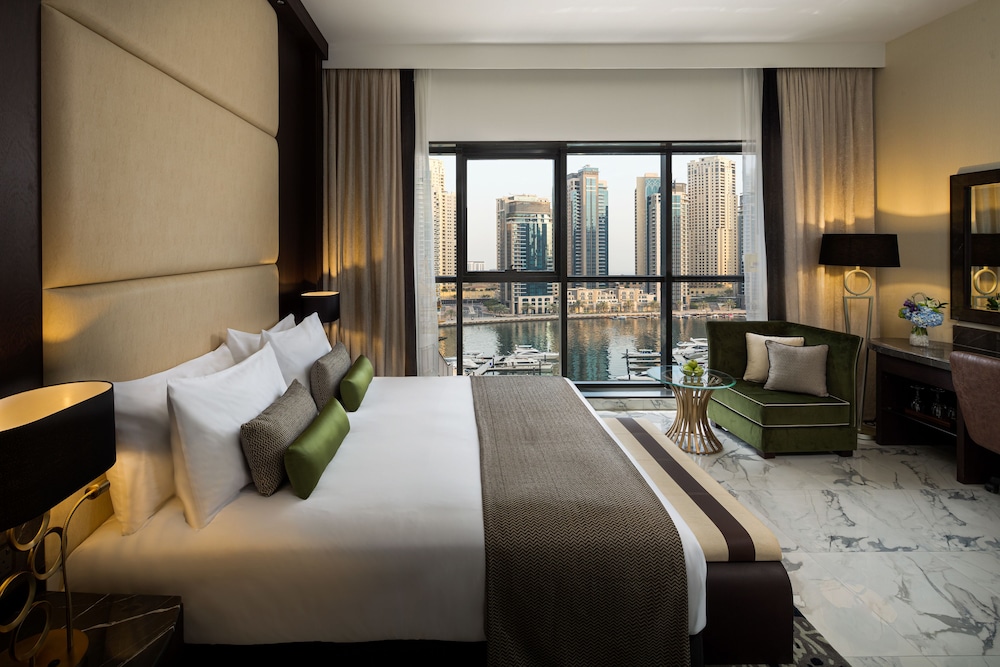Superior Room, 1 King Bed photo 2