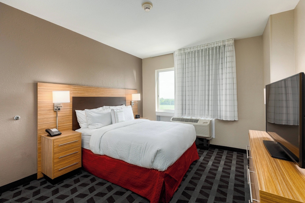 Suite, 1 Bedroom (Mobility Accessible, Roll-in Shower) photo 2