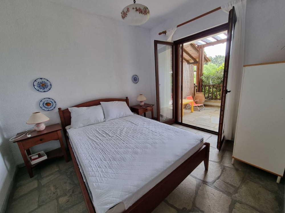 Maisonette With Garden Under the Elani Pines, Photo 4