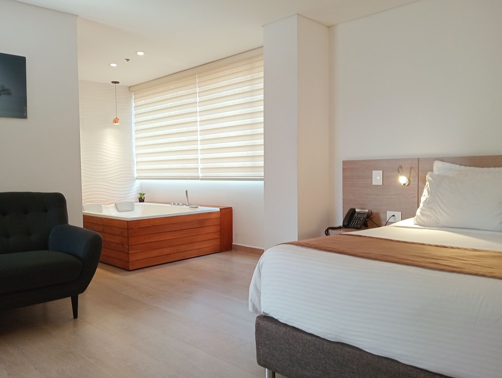 Junior Studio Suite