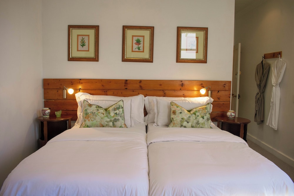 Classic Room, 2 Twin Beds, Patio - Photo 5